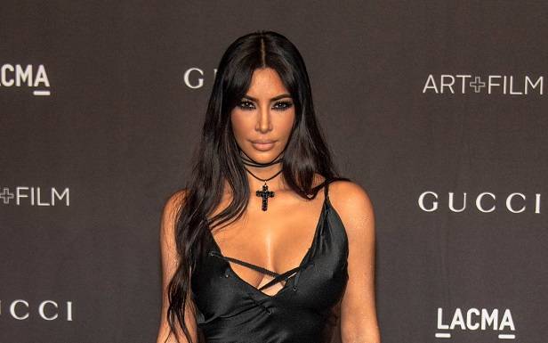 Kim Kardashian pokazała za dużo? To bikini odsłania więcej niż powinno... [FOTO]