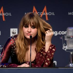 Victoria De Angelis szokuje w koncertowym wydaniu. Założyła skąpy strój [FOTO]