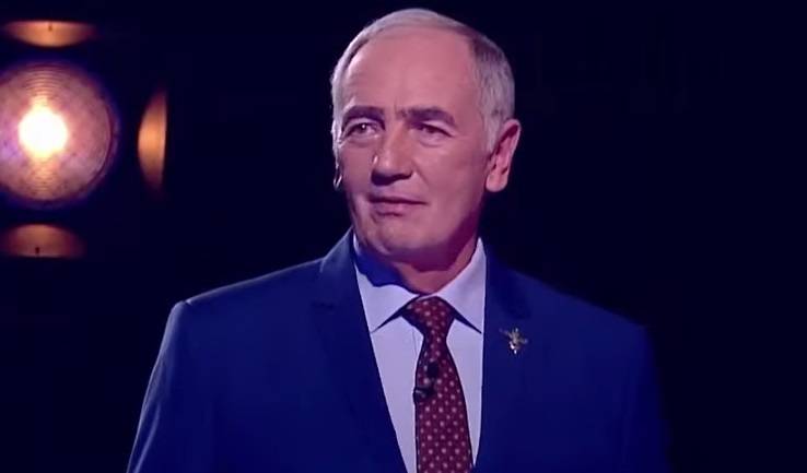 Finałowe odpowiedzi zaskoczyły Karola Strasburgera! Co jest potrzebne do pracy? Kto używa pieczątki? [WIDEO]