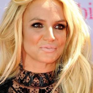 Britney Spears boi się o swój majątek?„Muszę chronić kolekcję butów”