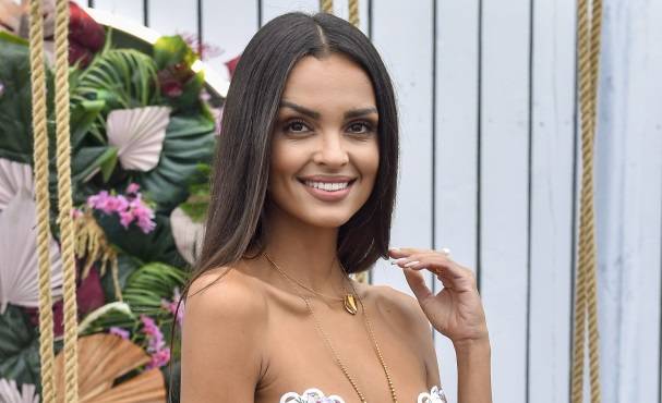 Klaudia El Dursi na gorących "pocztówkach" z Włoch. Gwiazda zachwyca w bieliźnie!