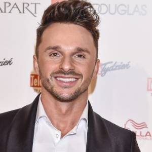 Qczaj zaliczył "wpadkę" pod zdjęciem Blanki Lipińskiej i Barona! Jego błąd skomentowała sama pisarka! 