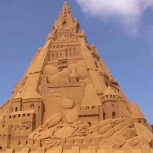 Dania. Powstał najwyższy zamek z piasku, ma 21 m wysokości i waży niemal 5 ton