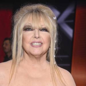 24-letnia Maryla Rodowicz w plastikowych kozaczkach i futerku! Cleo komenuje: "Byłaś modową blogerką, zanim to było modne" [FOTO]