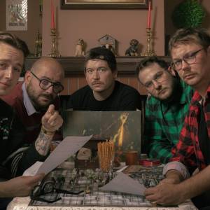 Gry karciane i RPG z wielkim powrotem. SMKKPM prezentuje polskie "Stranger Things" w jednej piosence!