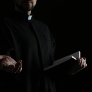 Halloween a Kościół. Dlaczego księża są przeciwni temu zwyczajowi? 