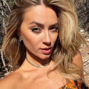 Marcelina Zawadzka w rozdartych na pośladkach spodniach rozgrzała internautów! "Zakochałem się"