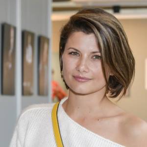 Takie zdjęcia Agnieszki Sienkiewicz to rzadkość! Aktorka pokazała piękne córki. "Miłość w czystej postaci" [FOTO]  