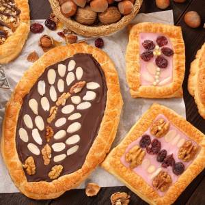 Wielkanocny mazurek daktylowo-czekoladowy według przepisu Anny Lewandowskiej                                          