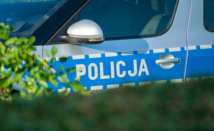 Zachowujesz się tak na drodze? Mandat przyjdzie, nawet jak nie będzie policjanta