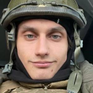 Mikołaj Krawiecki zawiesił karierę i pojechał nieść pomoc. Uczestnik "Top Model" pomaga w Ukrainie