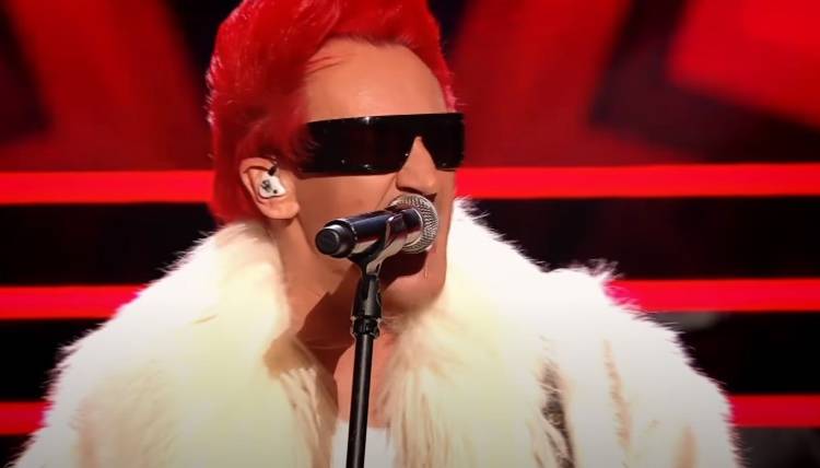 Michał Wiśniewski śpiewa przebój Zenka Martyniuka. Fani: "Akcent w wersji Rammstein" [WIDEO]