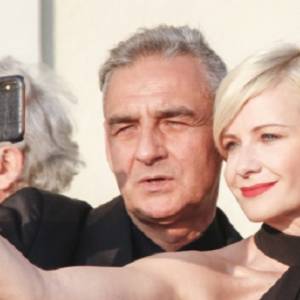 "M jak miłość". Jedna z gwiazd wraca do serialu?! To zdjęcie sporo zdradza! 