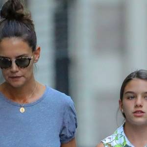 Suri Cruise to kopia matki - Katie Holmes? 