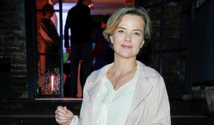 Monika Zamachowska w bikini. Dziennikarka żartuje: "Może trochę tłustawa, ale szczęśliwa"