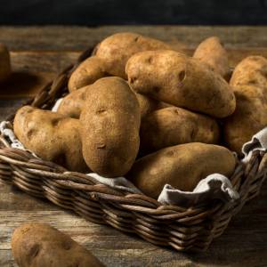 Dlatego nie wolno trzymać ziemniaków w lodówce. Szef kuchni nie pozostawia złudzeń