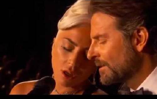 "Shallow" wybrzmiało na Oscarach: Lady Gaga i Bradley Cooper w hipnotyzującym nagraniu! [WIDEO]