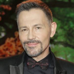 Krzysztof Ibisz zabrał swoim gościom telefony! Prezenter pokazał, jak wyglądało jego wesele [FOTO]