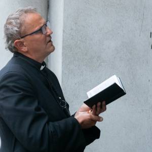 Skandal z udziałem byłego księdza. W taki sposób zwrócił się do siedmiolatki 