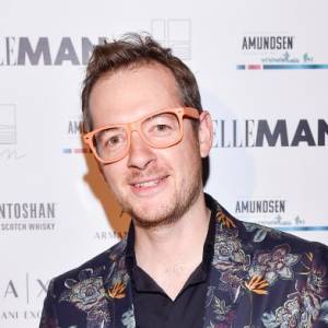 Tadeusz Muller zamieścił w sieci wymowne zdjęcie. Tak oczekuje na poród żony! [FOTO]