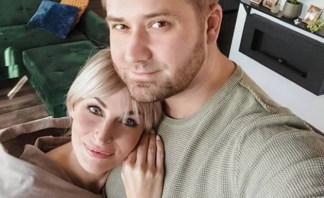 Tak Adrian i Anita ze "Ślubu od pierwszego wejrzenia" powitali najmłodszego członka rodziny. Uczestniczka show pokazała zdjęcia ze szpitala 