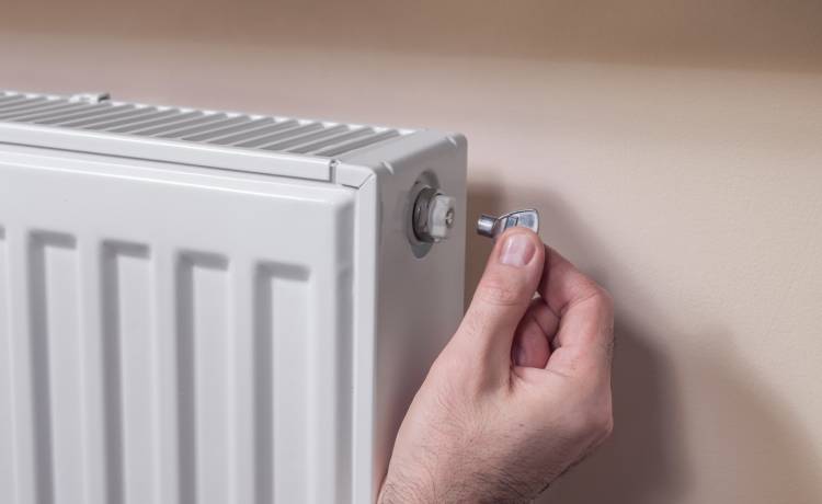 Twój kaloryfer się zapowietrzył? Sprawdź, jak szybko możesz go naprawić!