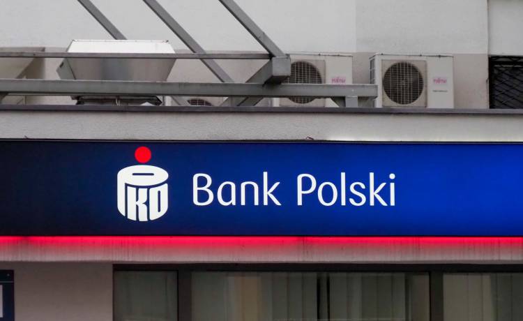 Blisko 80 milionów kary dla PKO BP. Prezes UOKiK wydał surowy wyrok, fot. Shutterstock