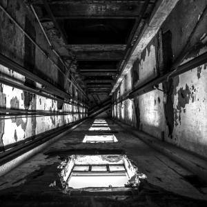 Tragiczna śmierć 25-latki. Winda nie przyjechała, ona spadła z wysokości