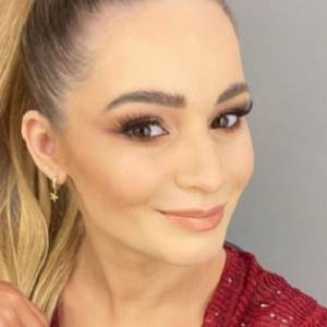 Ewelina Lisowska odsłania pośladki przed obiektywem. Piosenkarka w opisie wspomina o kobiecości, a internauci komentują: "w punkt" [ZDJĘCIE]           