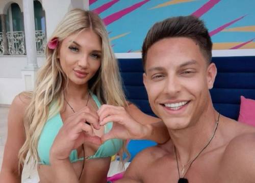 Gorąco u Caroline i Mateusza z "Love Island"! Takich zdjęć u nich jeszcze nie było!