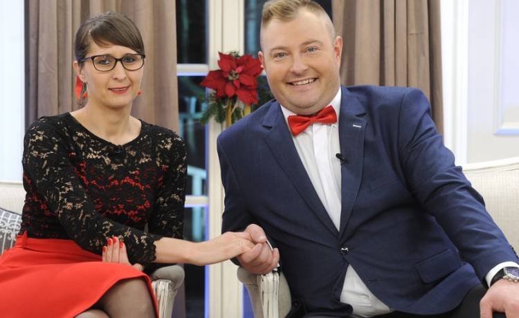 "Rolnik szuka żony": Łukasz i Agata rozstali się?! Uczestniczka wymownie komentuje jego aktywność w sieci!                                            