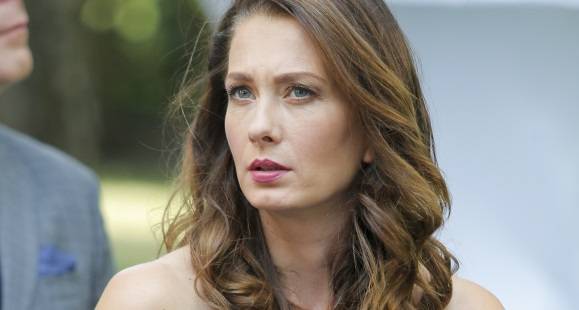 Anita Sokołowska prawie rozpłakała się przed kamerą. Tak żegnała się z serialem "Przyjaciółki" [WIDEO]