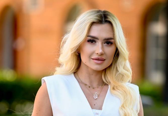 Córeczka Wersow i Friza skończyła miesiąc. Influencerzy opublikowali zdjęcie [FOTO]