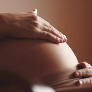 Agata ze "Ślubu..." z ukochanym! 28-latka pokazała zdjęcia z ciążowej sesji: "Każdy dzień przybliża Nas do spotkania z Tobą" [FOTO]