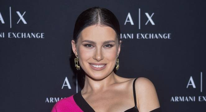 Gwiazda "365 dni" bałamuci nagim biustem! Anna-Maria Sieklucka w swoim żywiole? [FOTO] 