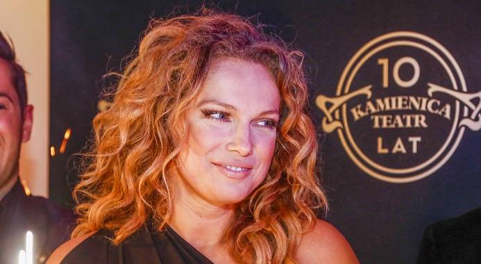 Grzywka i proste włosy. Joanna Liszowska zaskoczyła metamorfozą! 