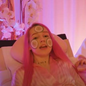 Posłuchaj francuskiej wersji "Szklanek" Young Leosi! "To jest lepsze od oryginału" [WIDEO]