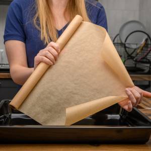 Co zamiast papieru do pieczenia? Ten trik stosowały nasze babcie!