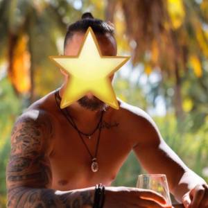 "Hotel Paradise 3". Krystian Ferretti kolejnym uczestnikiem. To przystojny Włoch