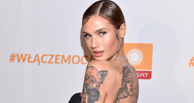 Karolina Gilon w odważnej stylizacji. Do sieci trafiło zdjęcie: "Grubo albo wcale"