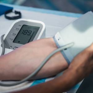 Normy ciśnienia krwi według wieku. Najnowsze wytyczne i praktyczne wskazówki