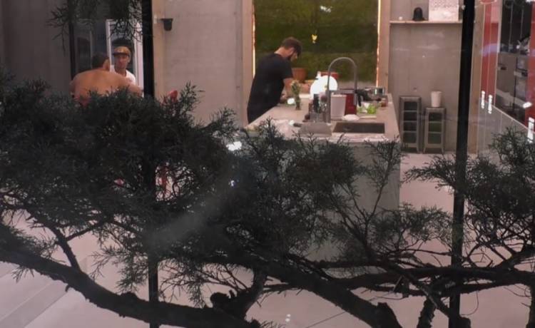 "Big Brother". Krwawy wypadek w kuchni. Uczestnik trafił do chirurga