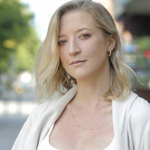 Lara Gessler na intymnym kadrze karmi córkę piersią. "Najcudowniejszy widok na świecie"                                 