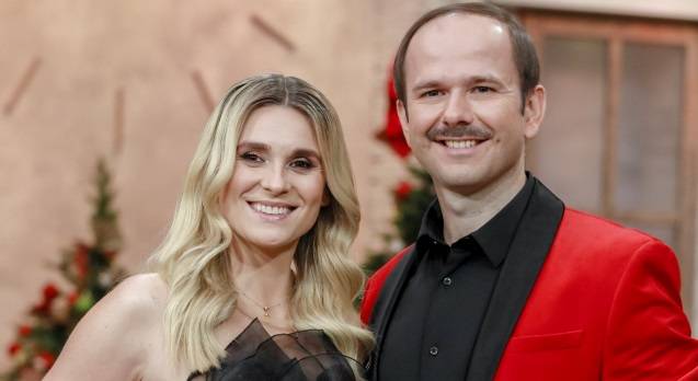 Sławomir i Kajra na randce. Tak Magdalena Kajrowicz pozowała bez makijażu. "Wyglądasz przepięknie" [WIDEO]