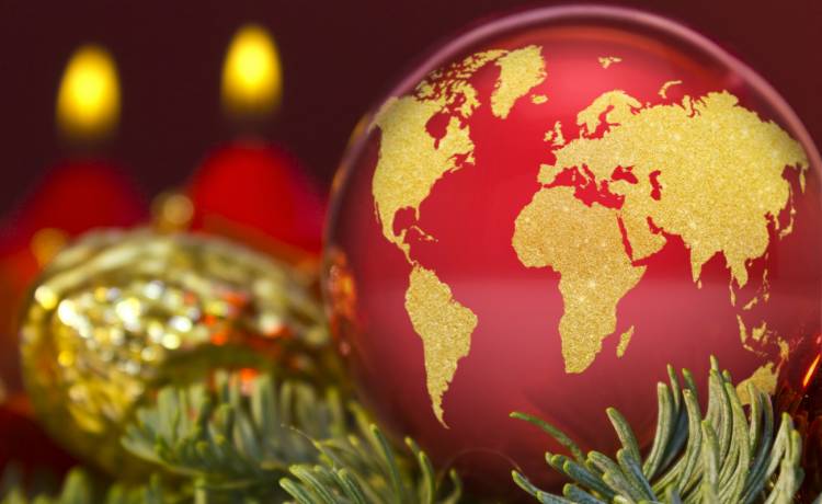 Obiad w KFC, ogórki na choince i rzucanie jedzeniem... Nietypowe zwyczaje świąteczne na świcie