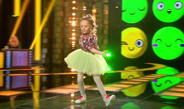 "The Voice Kids 3". Córka popularnego wokalisty wystąpi w programie. Brała już udział w innym show dla dzieci