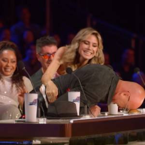 Juror "Mam talent" zrobił to czołem! Widzowie zapamiętają występ Ramadhani Brothers na długo. "Złoty przycisk" to dobra decyzja? [WIDEO]