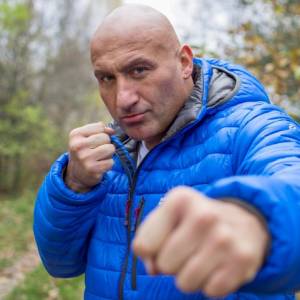 Marcin Najman nie zdał egzaminu na prawo jazdy. "Jakiś idiota wymyślał te pytania"