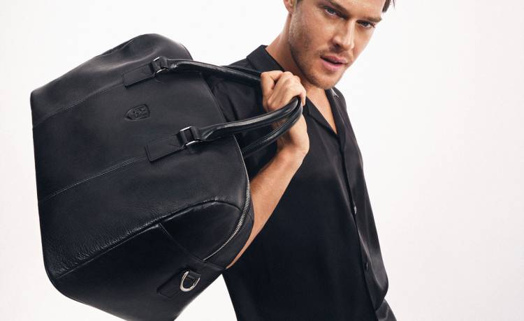 Eleganckie stylizacje dla mężczyzny pracującego w biurze. Co wybierać?