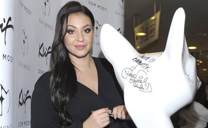 Joanna Cesarz topless na plaży. Odważne zdjęcie zwyciężczyni show "Supermodelka Plus Size"